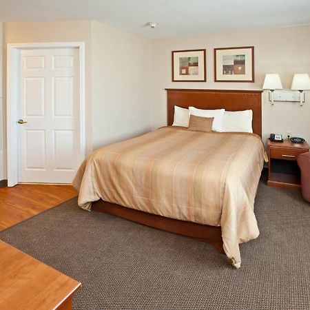Candlewood Suites Louisville North By Ihg Clarksville  Exterior foto