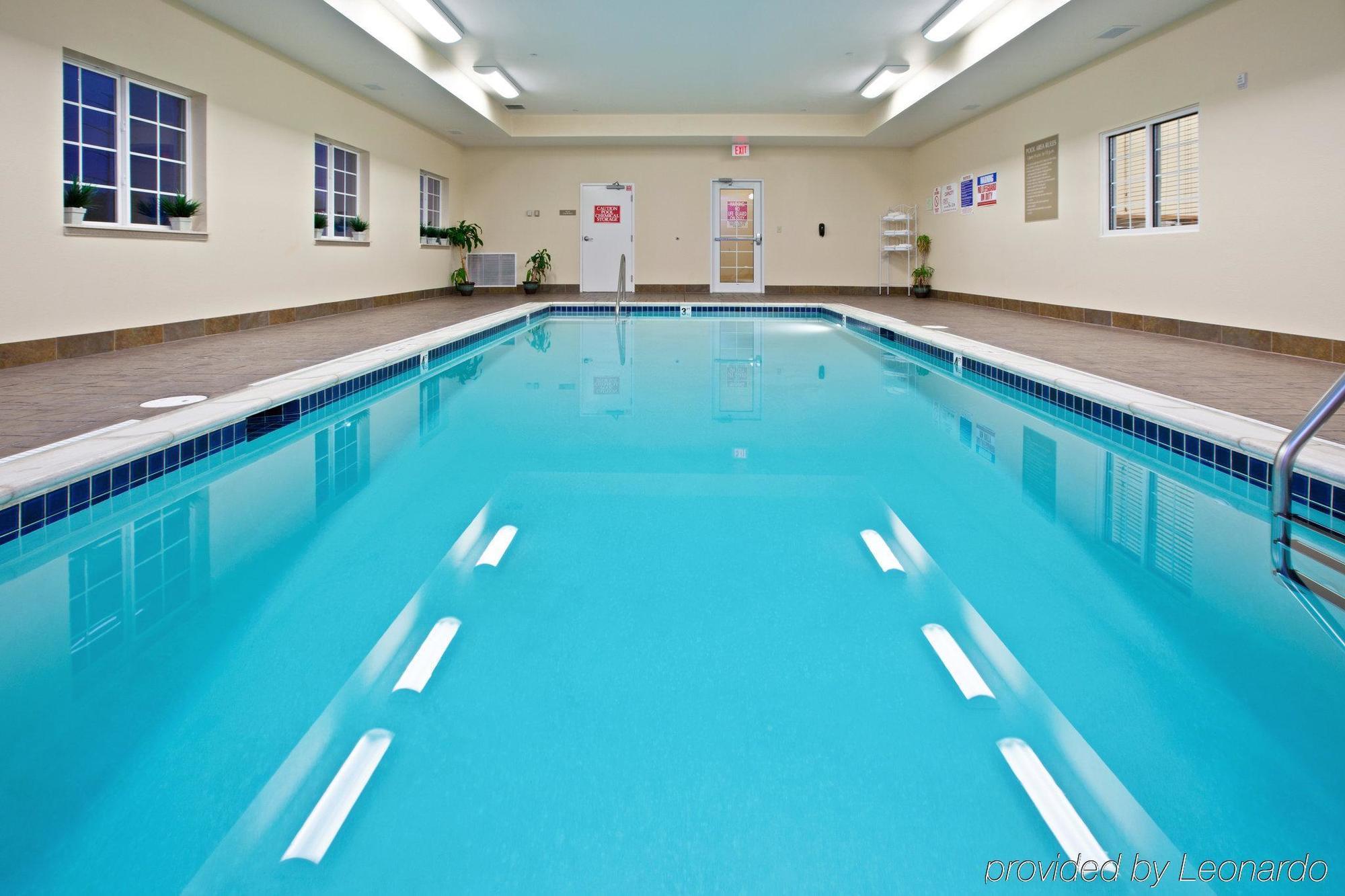 Candlewood Suites Louisville North By Ihg Clarksville  Facilidades foto