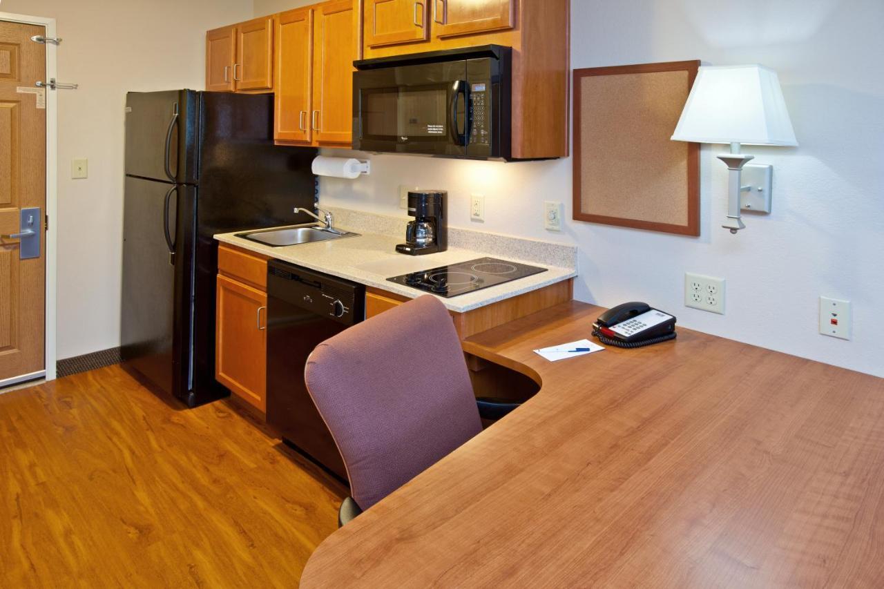 Candlewood Suites Louisville North By Ihg Clarksville  Exterior foto